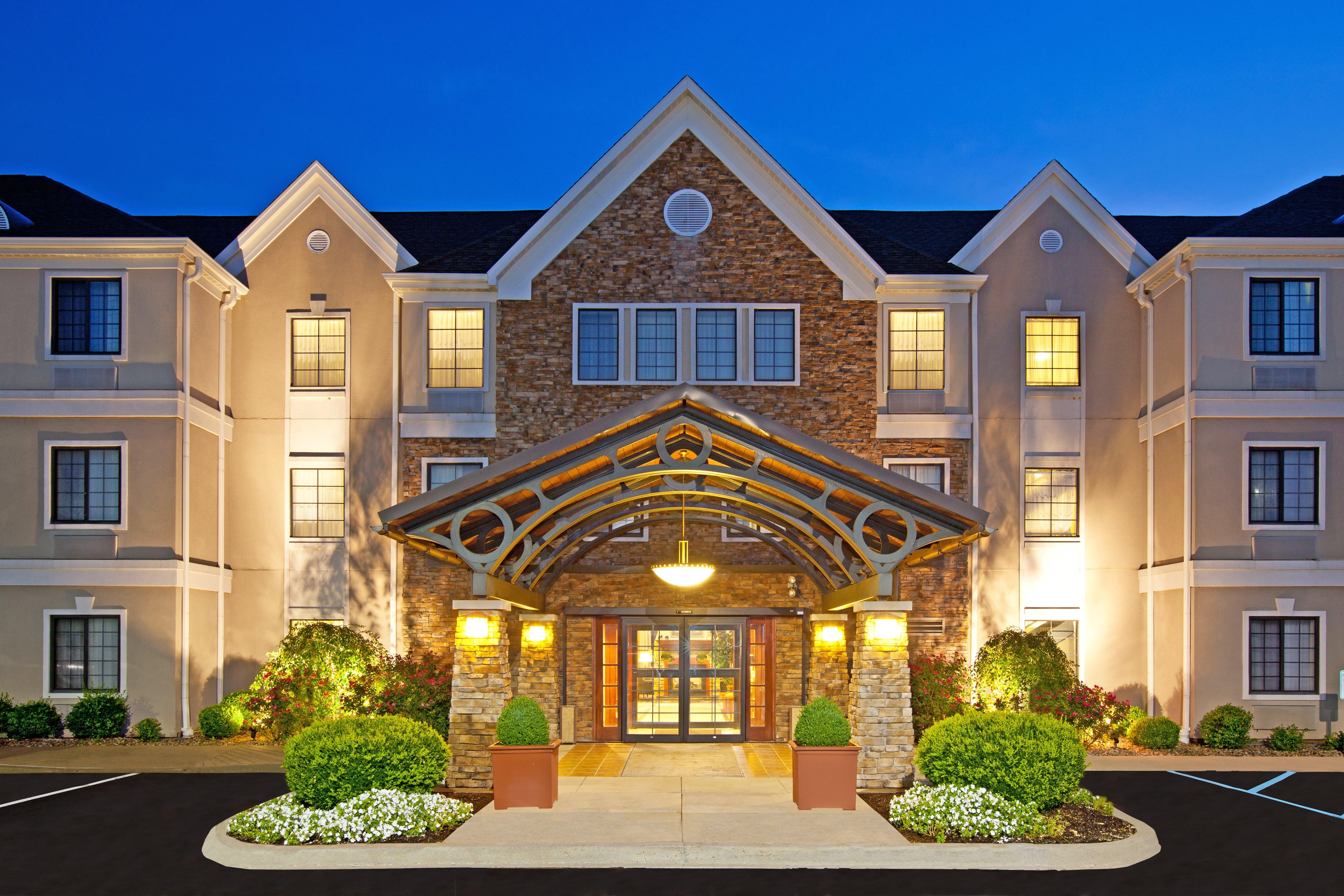 Staybridge Suites Louisville - East By Ihg Экстерьер фото