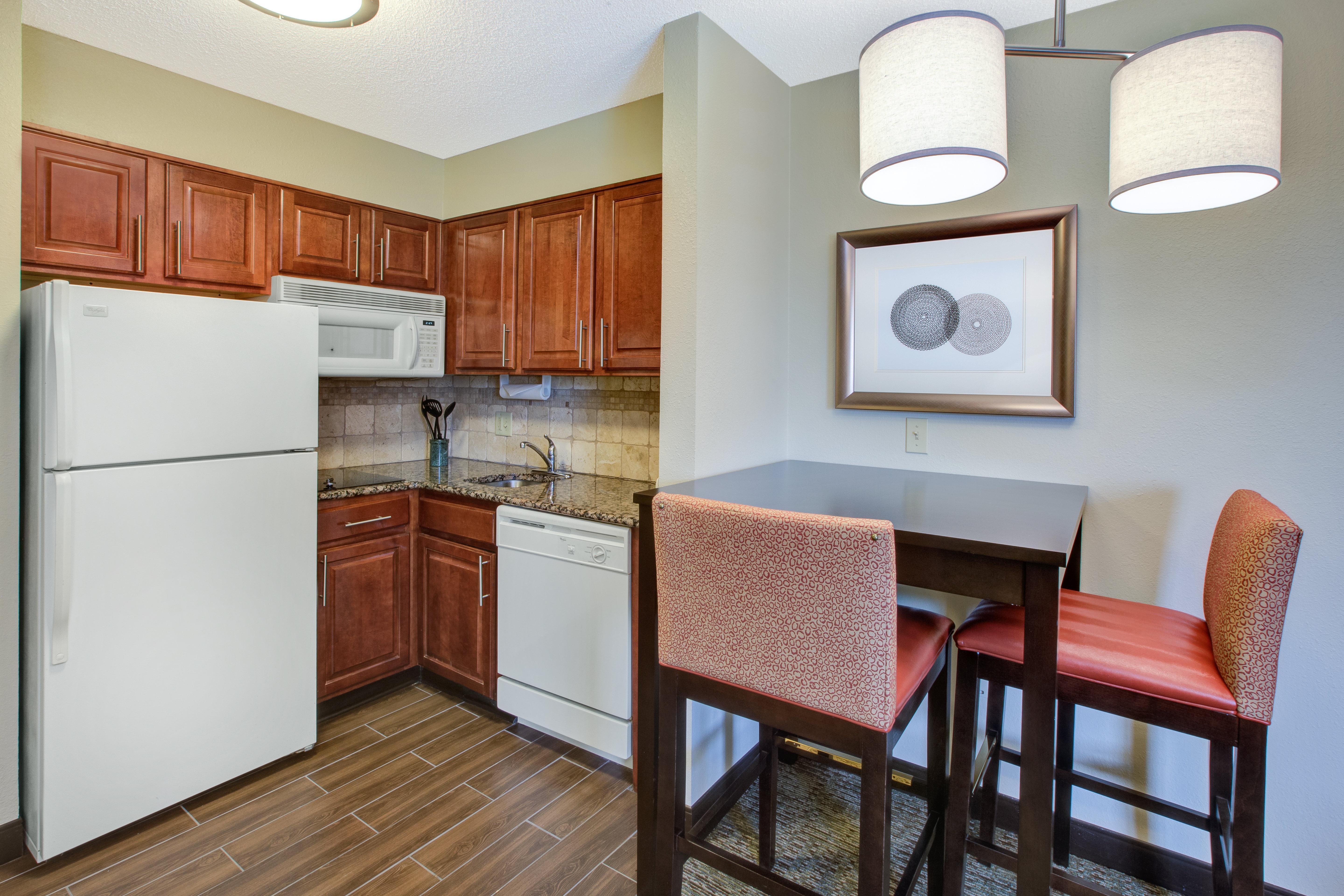 Staybridge Suites Louisville - East By Ihg Экстерьер фото
