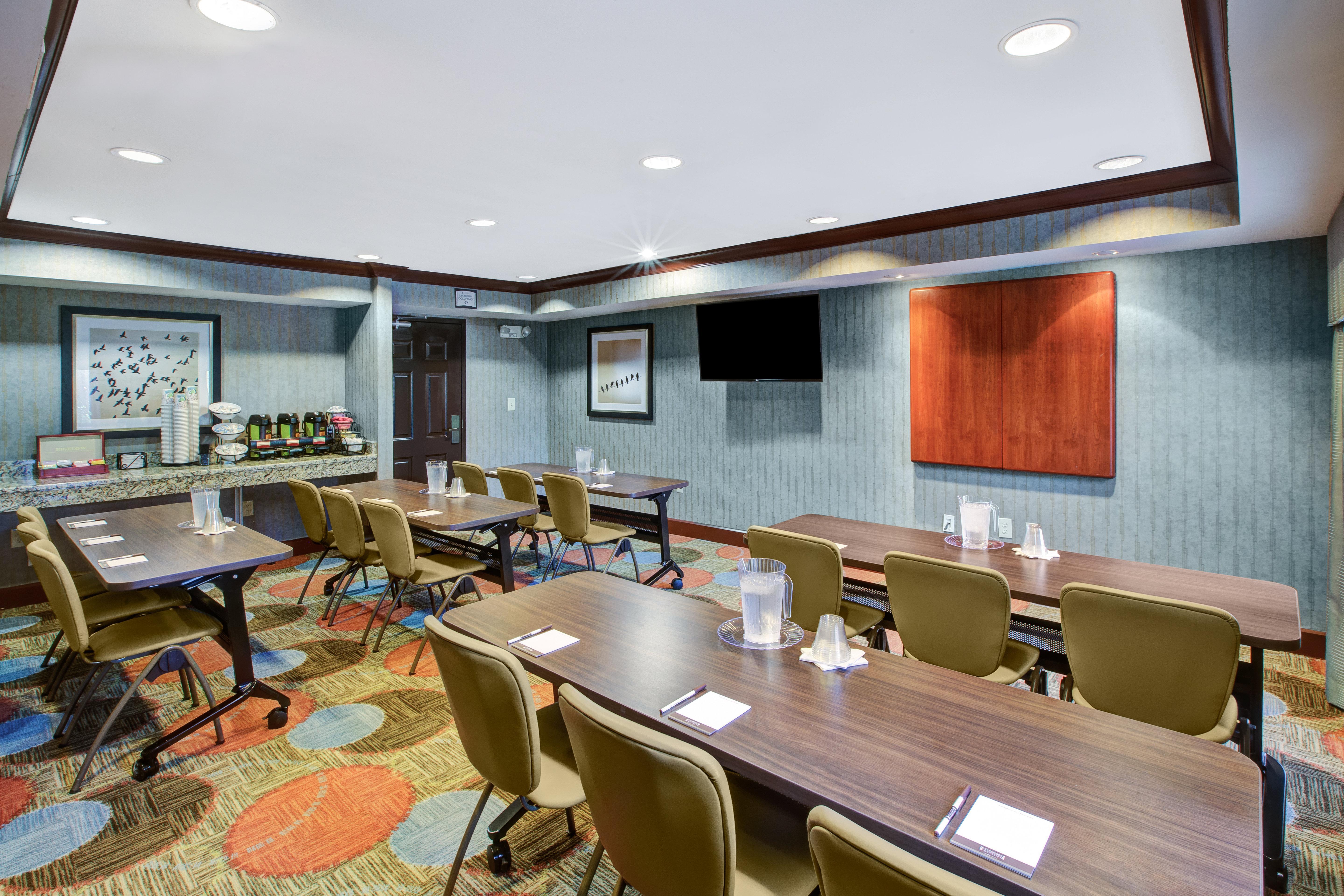 Staybridge Suites Louisville - East By Ihg Экстерьер фото