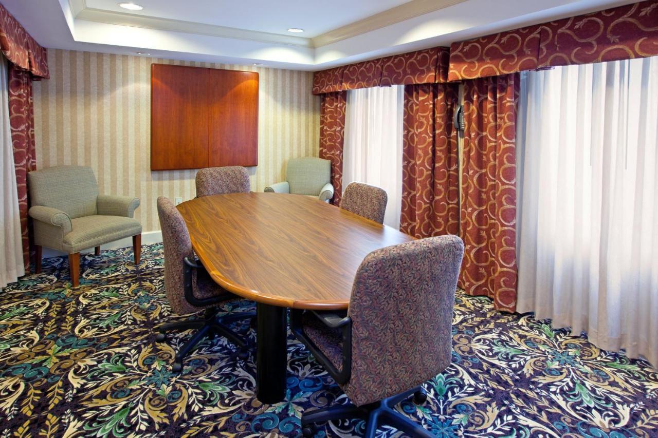 Staybridge Suites Louisville - East By Ihg Экстерьер фото
