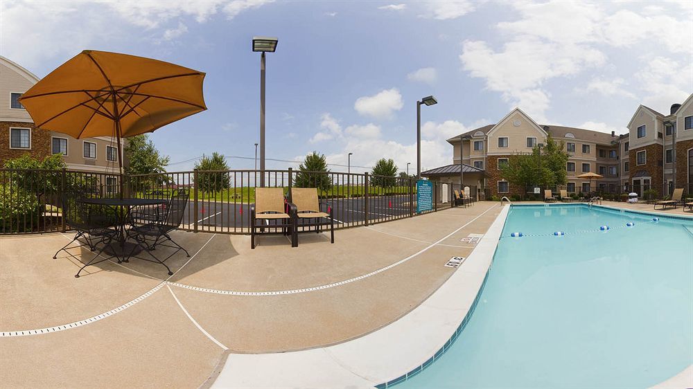 Staybridge Suites Louisville - East By Ihg Экстерьер фото